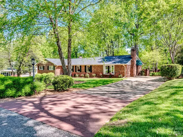 Gastonia, NC 28054,364 Club DR