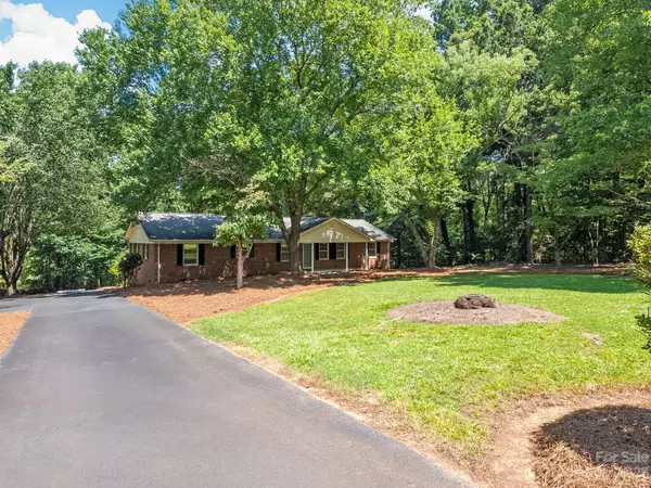 Monroe, NC 28110,807 Red Cedar LN