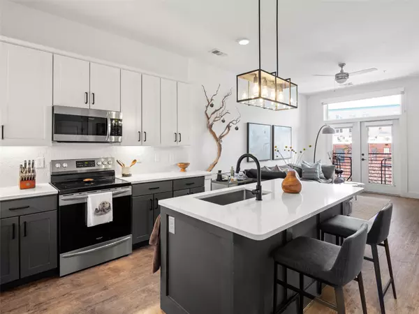 Asheville, NC 28801,55 S Market ST #508