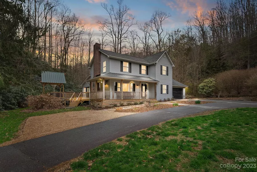 1081 Garren Creek RD, Fairview, NC 28730