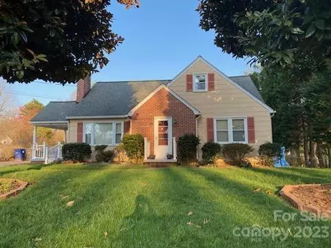 301 Janet AVE, Winston Salem, NC 27104