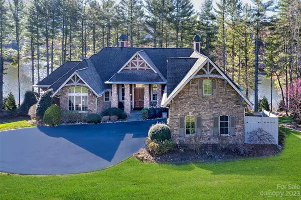 75 Orvis Stone CIR, Biltmore Lake, NC 28715