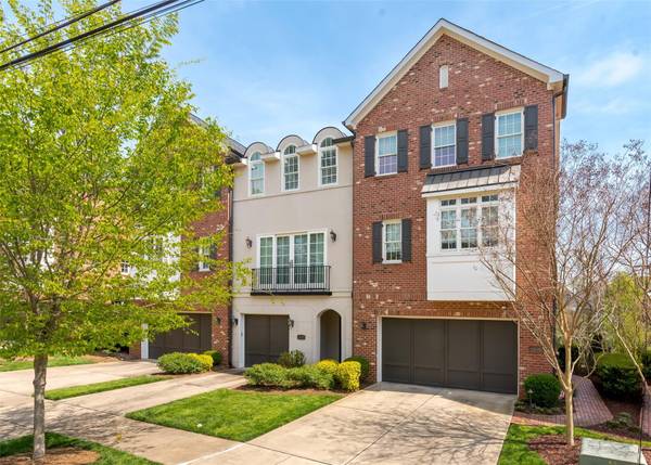 1614 Lombardy CIR, Charlotte, NC 28203