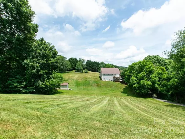 Weaverville, NC 28787,37 Candy Tuft LN