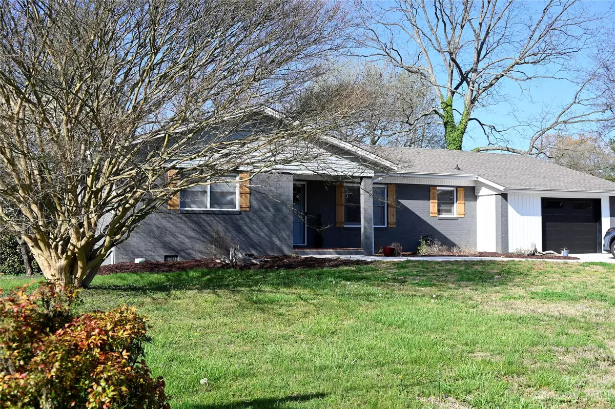 Hickory, NC 28601,110 31st AVE
