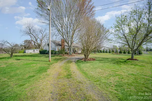 Oakboro, NC 28129,898 Hilltop RD
