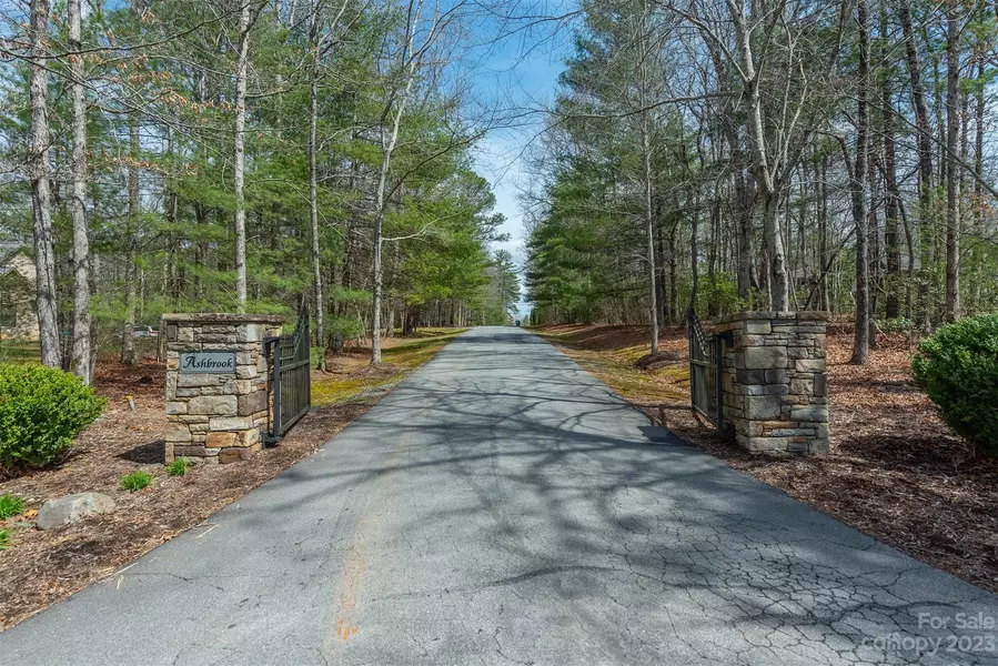 Lot 2 Ashbrook MDWS #2, Fletcher, NC 28732