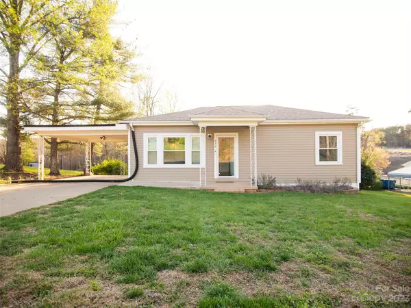 936 39th ST SW,  Hickory,  NC 28602