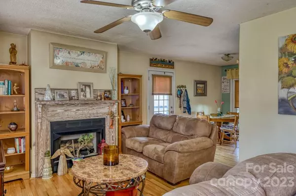 Mars Hill, NC 28754,258 Bruce RD