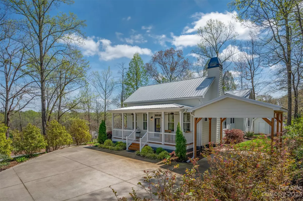 Landrum, SC 29356,311 Forest AVE