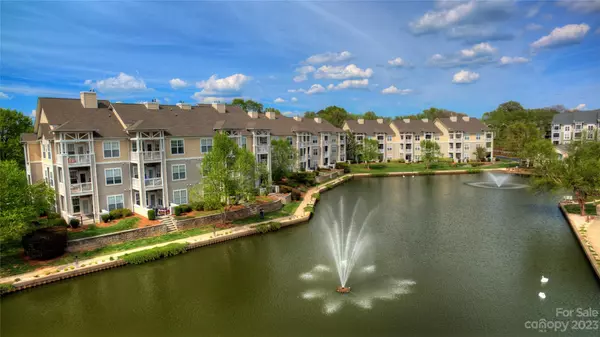 Cornelius, NC 28031,18742 Nautical DR #306