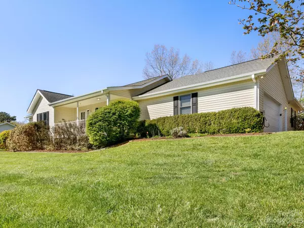 Weaverville, NC 28787,11 Ryan LN