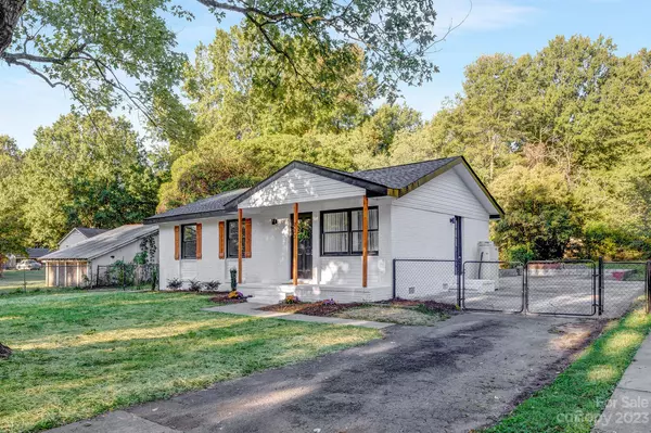 Charlotte, NC 28214,900 Tilden RD