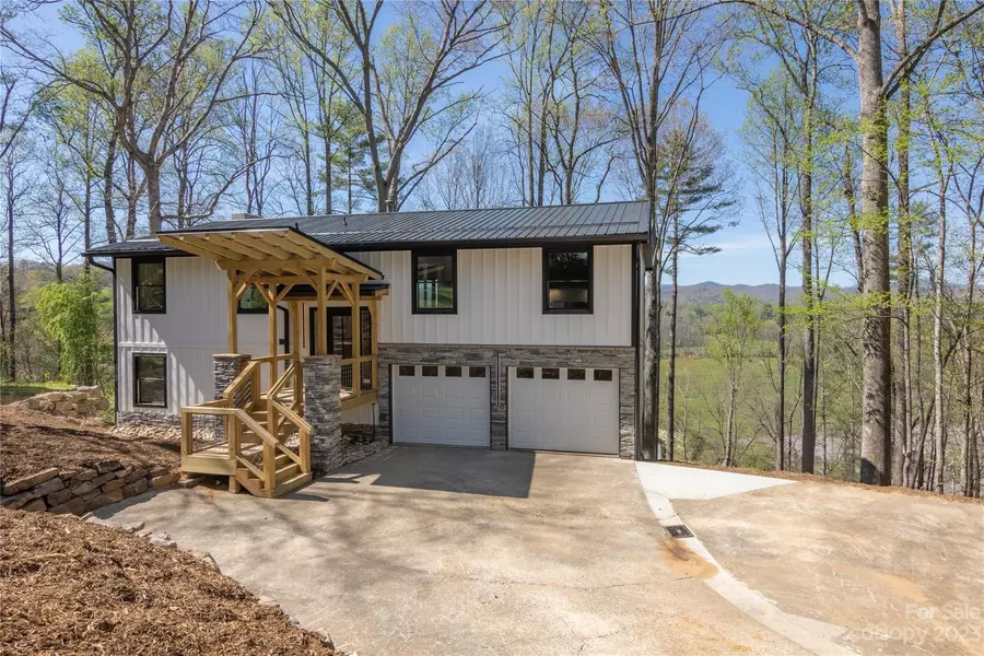 222 Dogwood Hills DR, Brevard, NC 28712