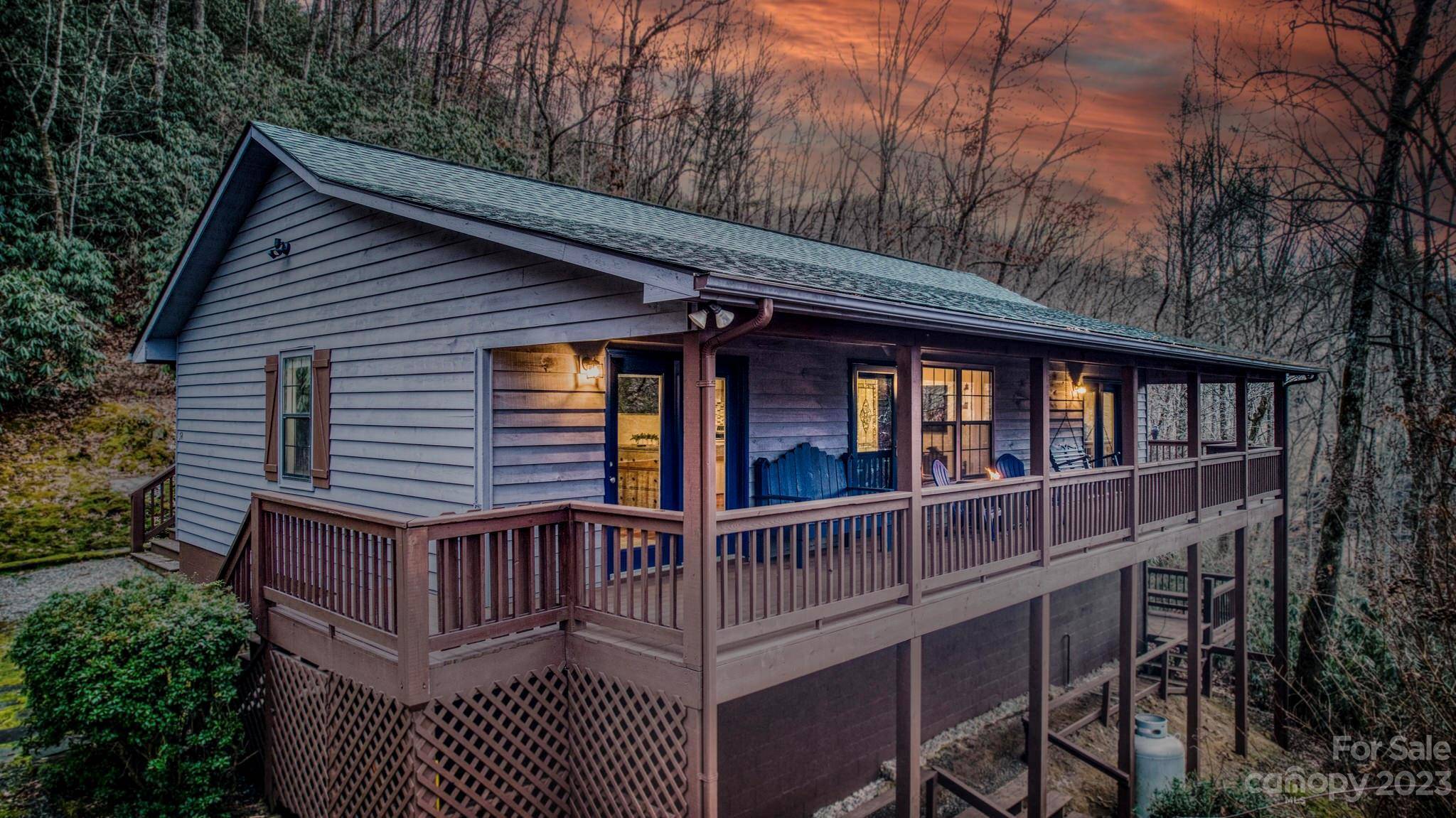 54 Ivy Ridge CIR, Sylva, NC 28779