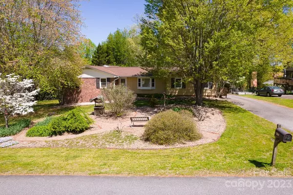 Hickory, NC 28601,1341 36th Avenue DR NE