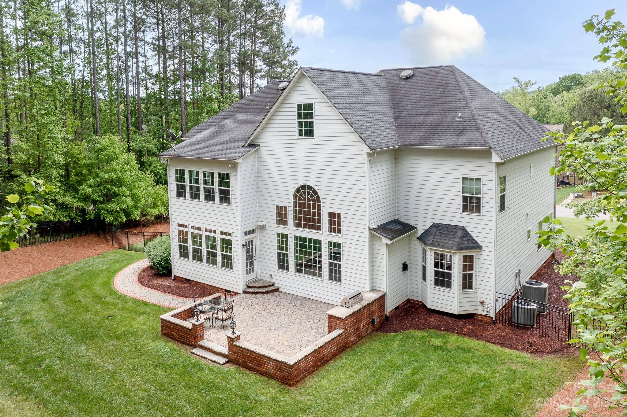 Lake Wylie, SC 29710,619 Winter Walk LN