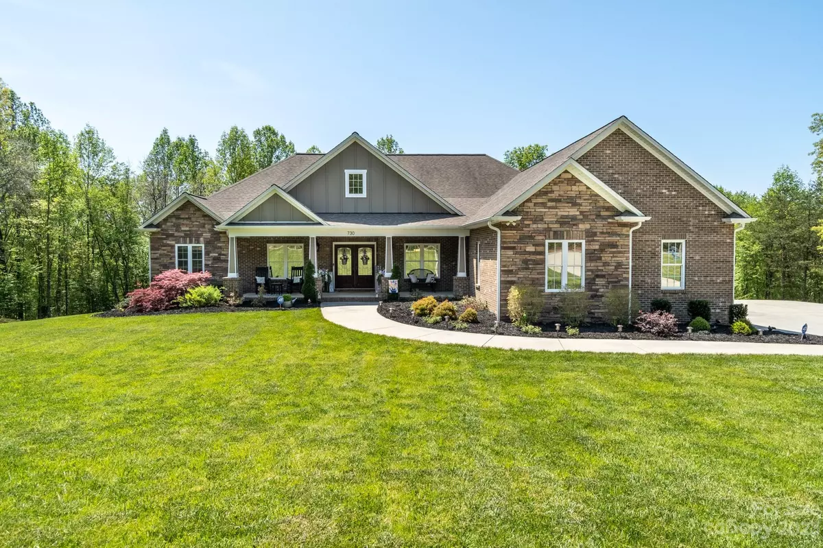 Newton, NC 28658,730 Oak Ridge Farms CIR