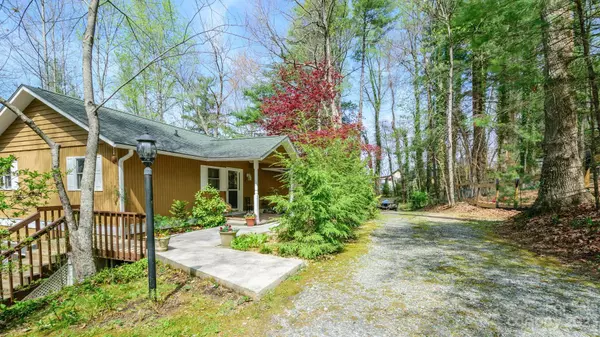 Hendersonville, NC 28739,108 Seneca BLVD