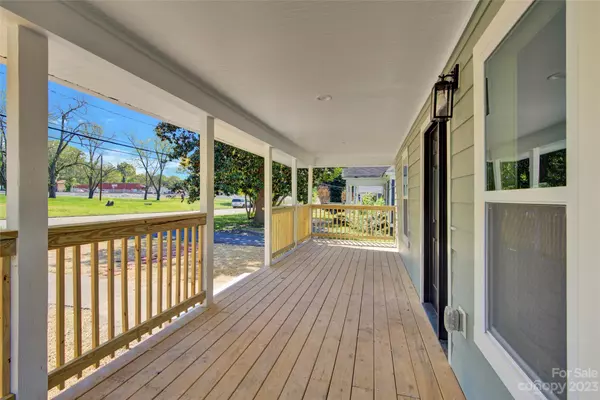 Chester, SC 29706,114 Brawley ST