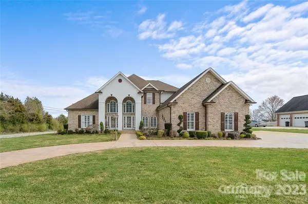 2858 Levinfield LN,  Lincolnton,  NC 28092