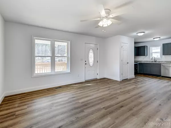 Mars Hill, NC 28754,353 Quinn Hill LN #58