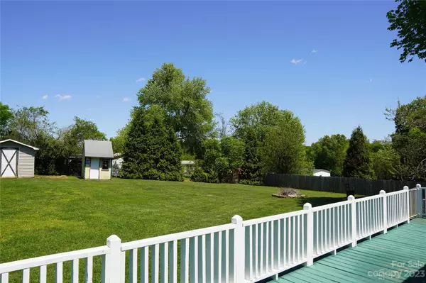 Trinity, NC 27370,6722 Hickory Hill DR