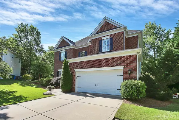 Fort Mill, SC 29715,215 Grimball LN