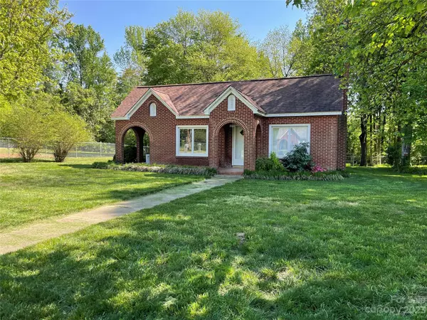 1806 Brantley RD, Kannapolis, NC 28083