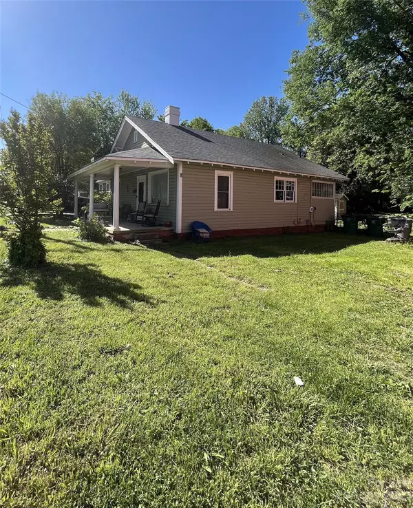 800 E 36th ST, Charlotte, NC 28205