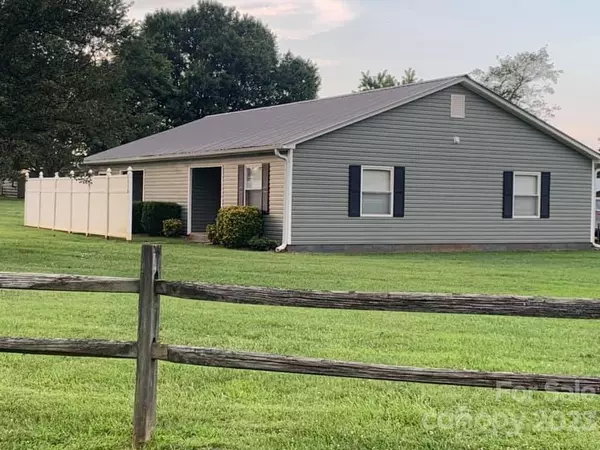 1710 & 1712 Cat Square RD,  Vale,  NC 28168