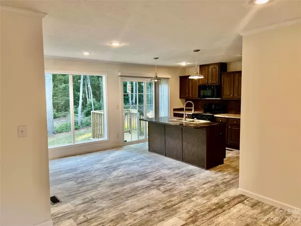 Iron Station, NC 28080,601 Lhasa Apso LN