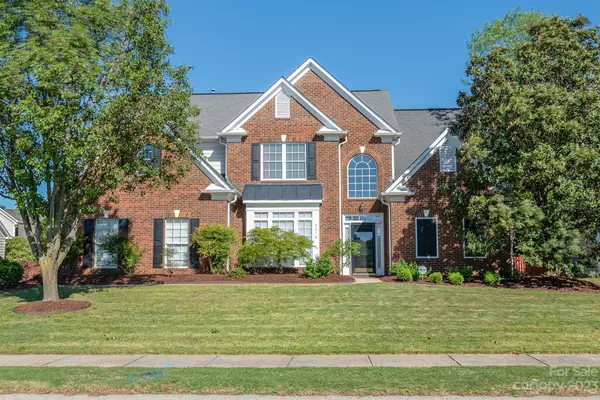 5210 King Arthur DR, Charlotte, NC 28277