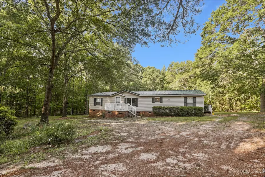 4670 Blade Run RD, Edgemoor, SC 29712