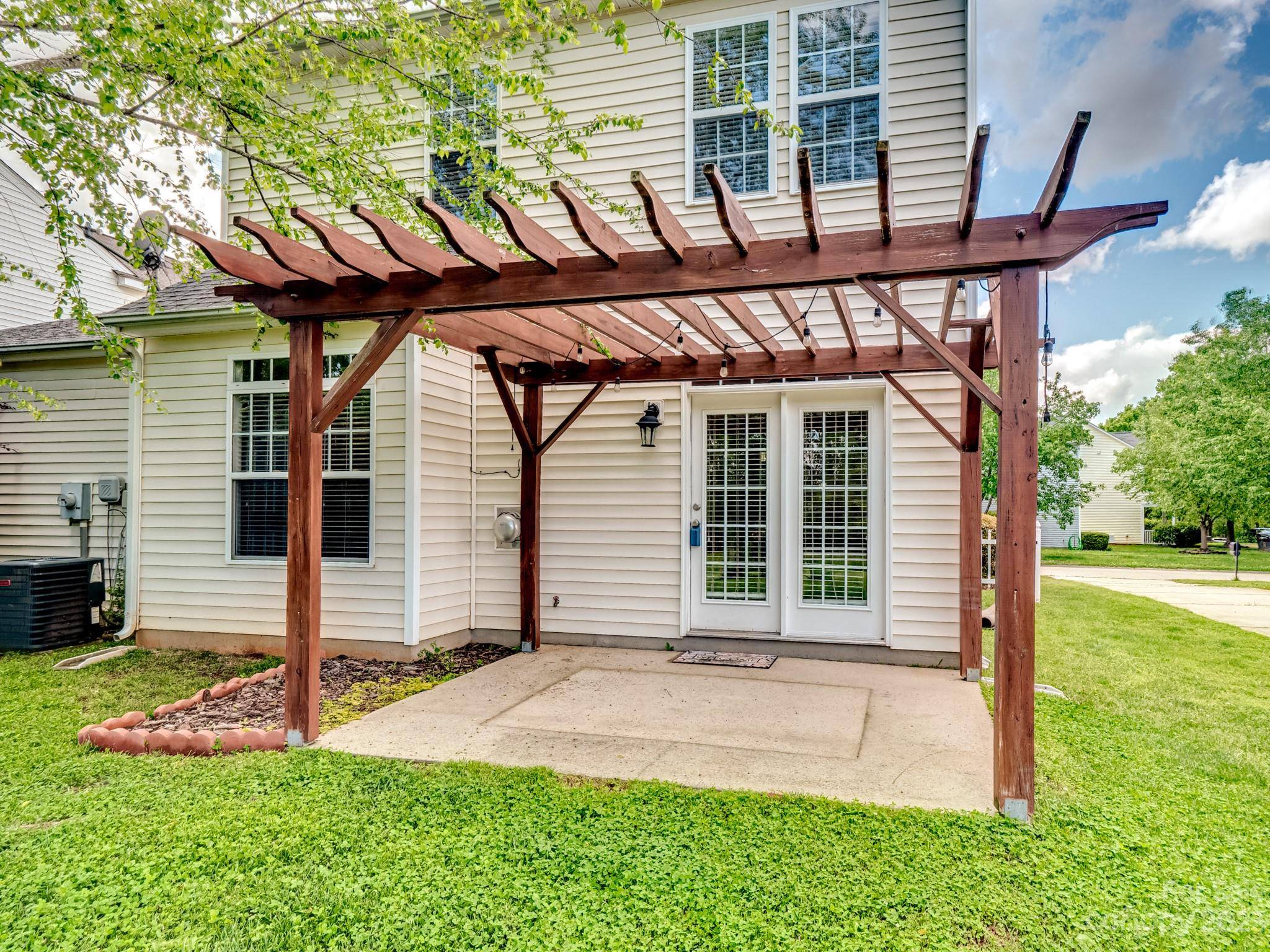 Cornelius, NC 28031,11140 Heritage Green DR