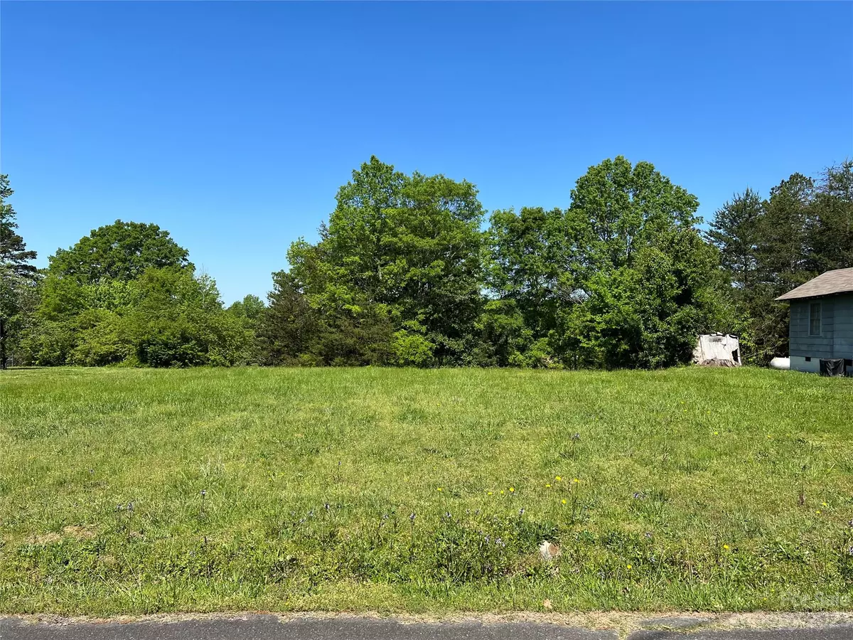 Badin, NC 28009,00 Mayo ST #17/18