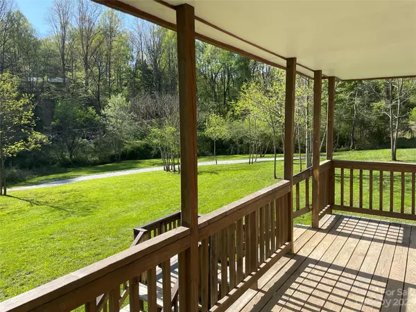 Sylva, NC 28779,333 Leatherwood RD