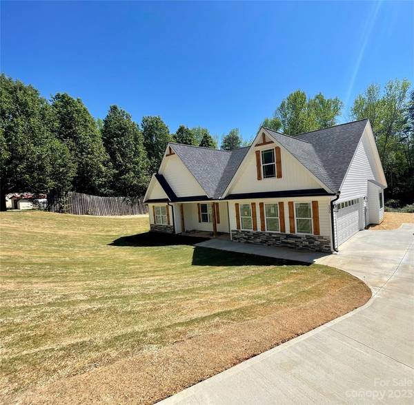 235 Bird Mountain RD, Landrum, SC 29356