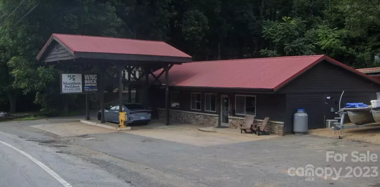 1804 Memorial HWY, Lake Lure, NC 28746