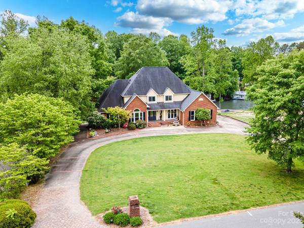 132 Quail Hollow DR, Kings Mountain, NC 28086