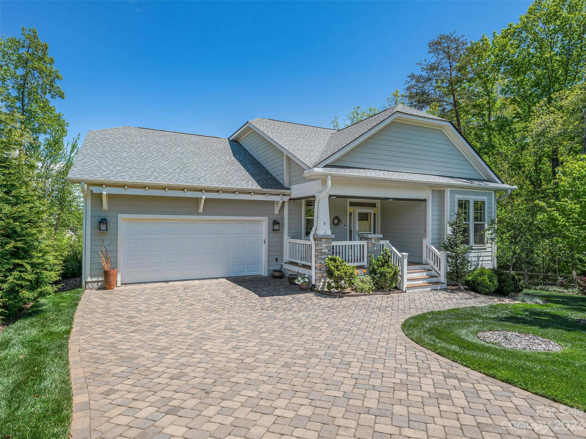 8 Estatoe Gap RD, Biltmore Lake, NC 28715