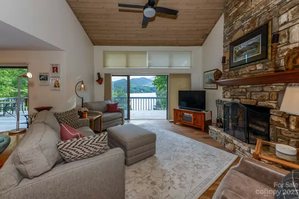 Lake Lure, NC 28746,166 Pier Point DR