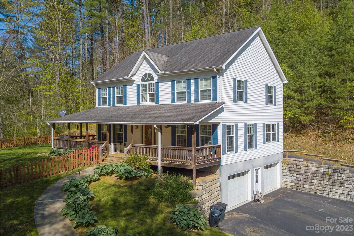 Waynesville, NC 28785,165 Penny LN