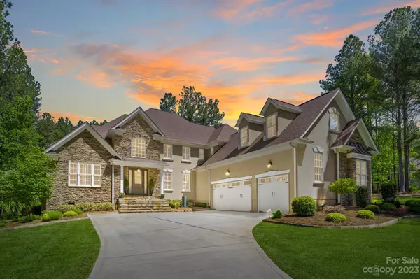 200 Winding Forest DR, Troutman, NC 28166