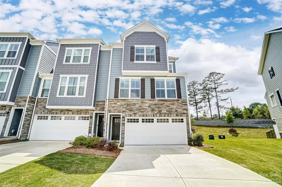 636 Crudent RD, Tega Cay, SC 29708