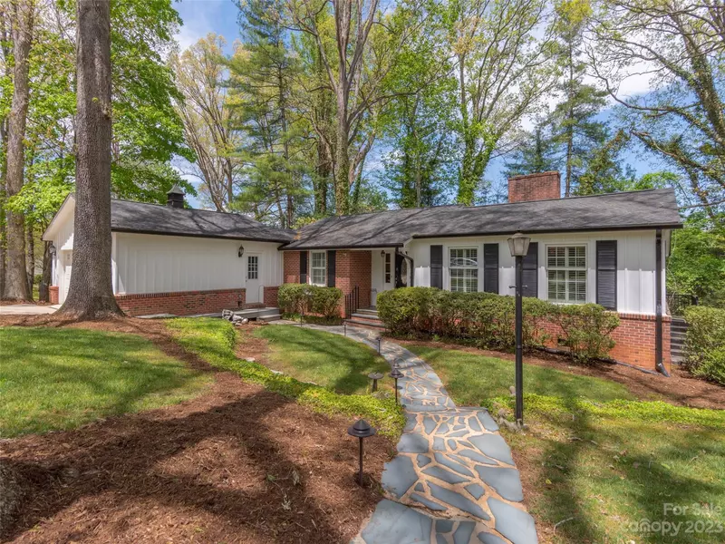 191 Highland RD, Waynesville, NC 28786