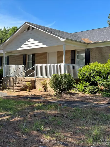 322 Mayo ST, Badin, NC 28009