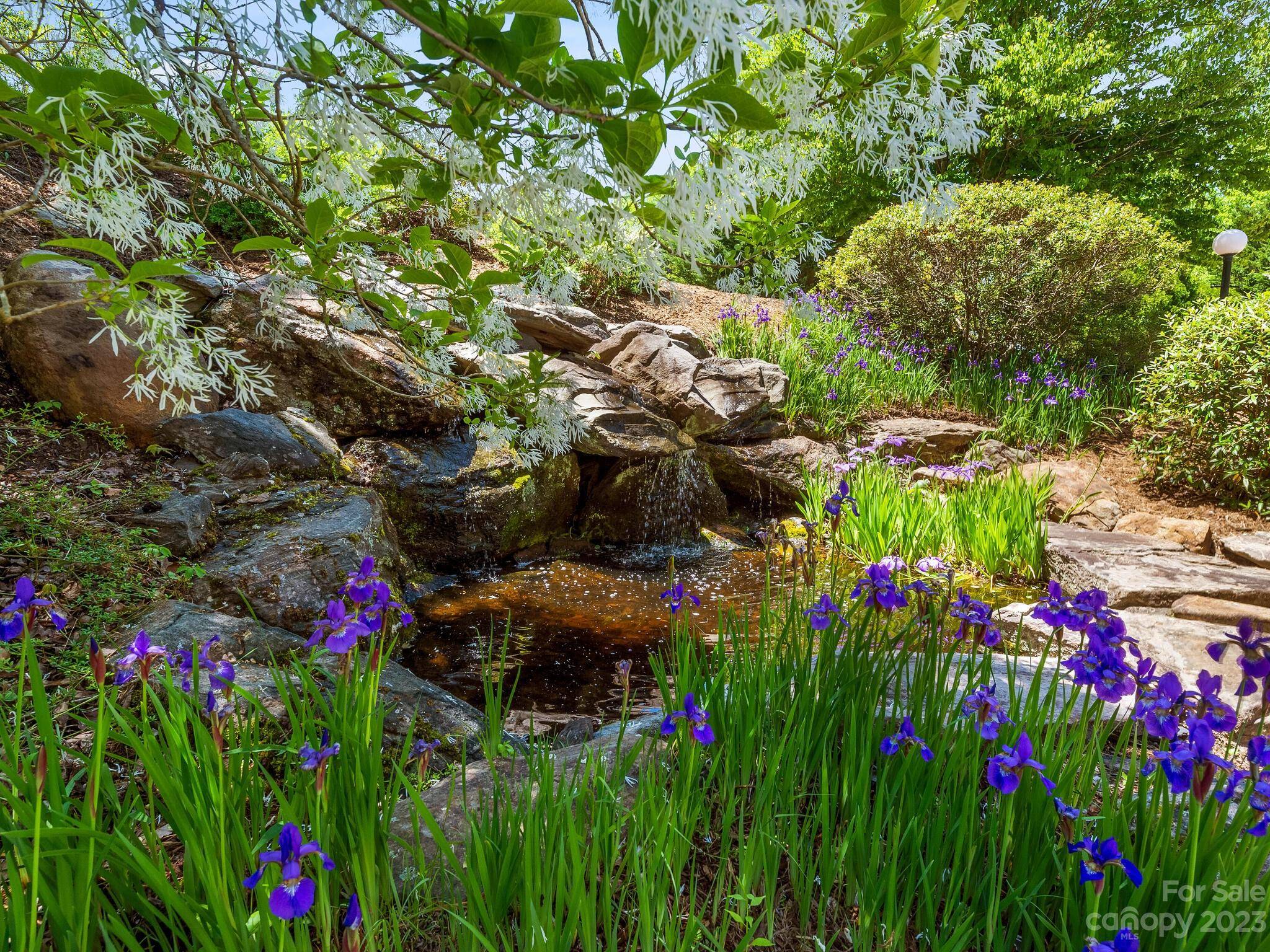 Asheville, NC 28804,17 Zachary Ridge RD
