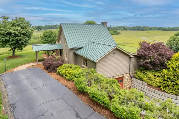 Rutherfordton, NC 28139,251 Painters Gap RD