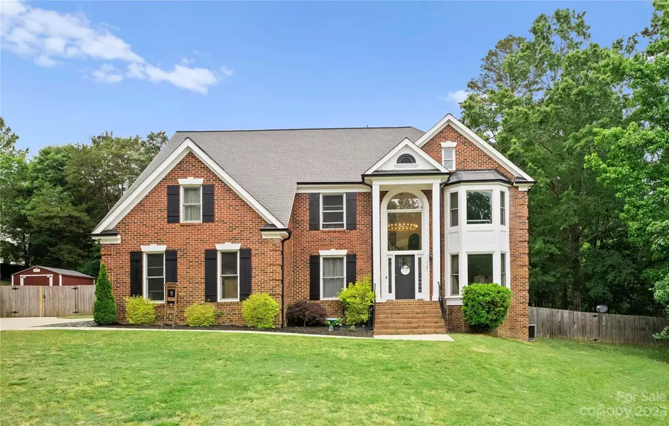 131 Silverleaf LN, Mooresville, NC 28115